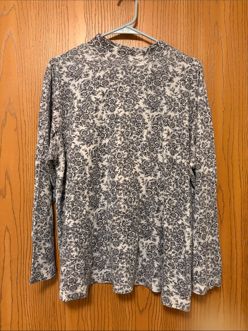 Mock Neck Floral Print Long Sleeve Top - gray & Navy